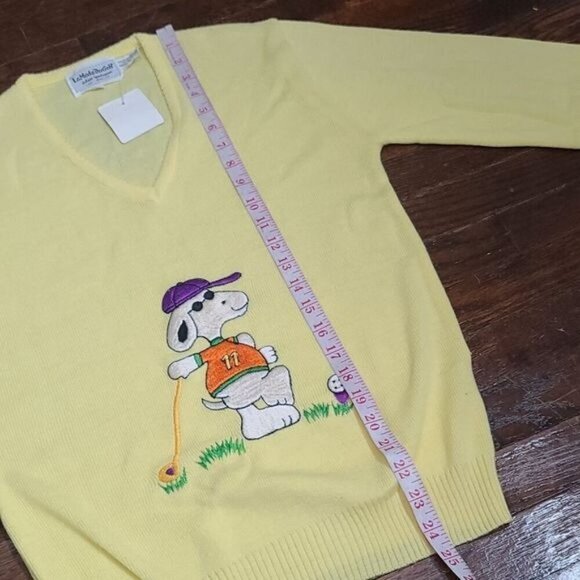 Vintage NWT 70s Snoopy Peanuts Yellow Sweater - Picture 8 of 12